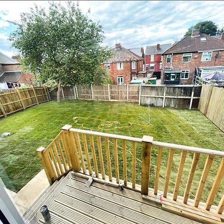 Rotherham - Rawmarsh - Great Customer Feedback - 2 Bed Bungalow - New Build - High End Furnishings - Wheel Chair Accessible - Large Enclosed Garden - Dog Friendly Exteriör bild