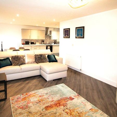 Rotherham - Rawmarsh - Great Customer Feedback - 2 Bed Bungalow - New Build - High End Furnishings - Wheel Chair Accessible - Large Enclosed Garden - Dog Friendly Exteriör bild